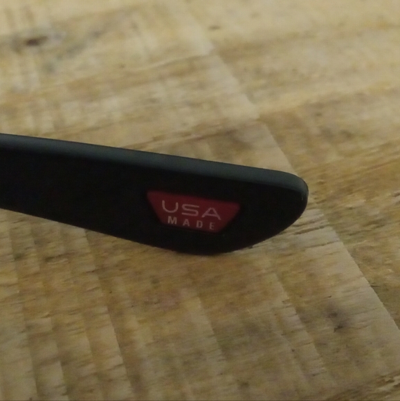 Qakley sunglasses - Picture 7 of 7